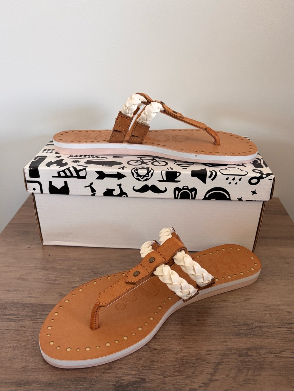 Bamboo Braided White and Tan Thong Sandals